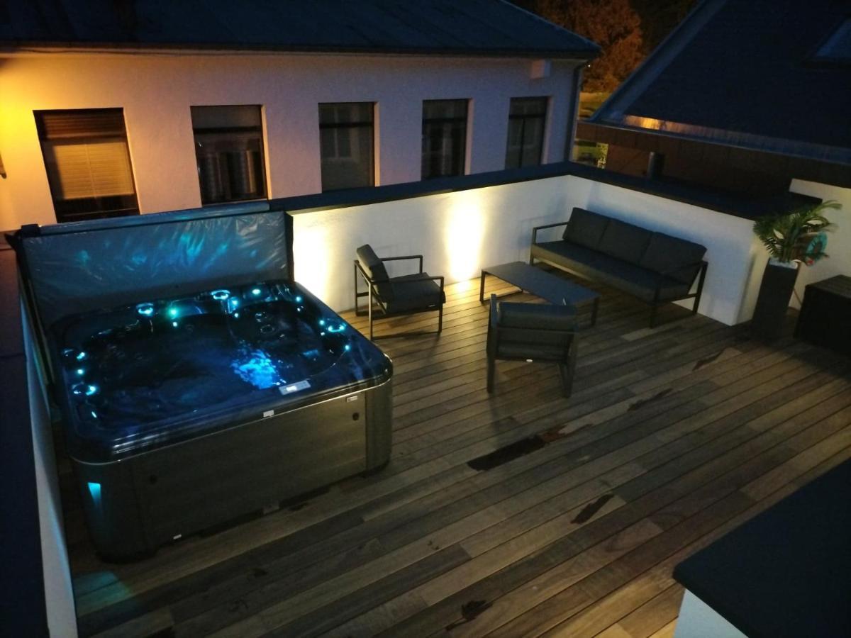 Appartement Avec Rooftop Au Centre De Malmedy Buitenkant foto